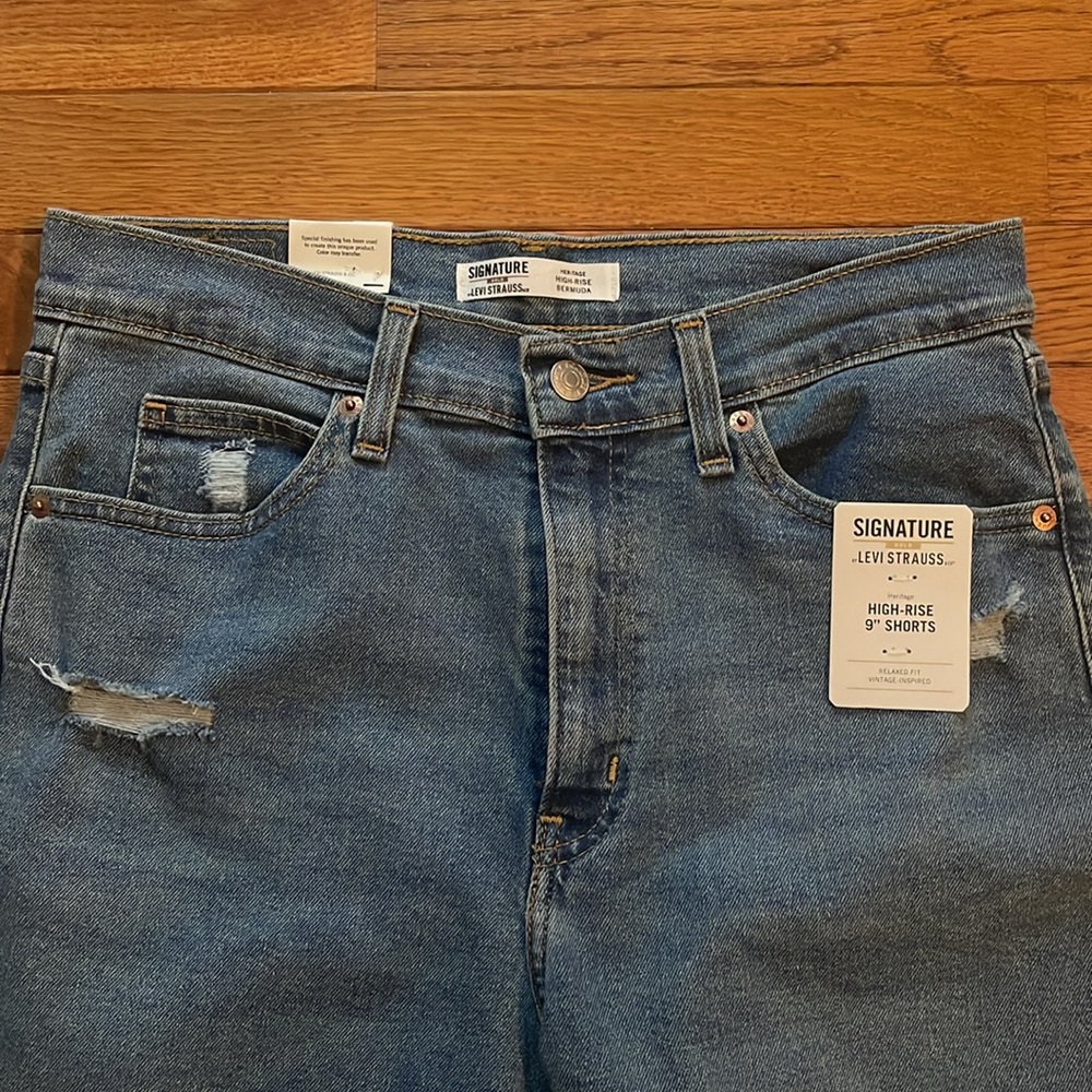 Levi Strauss Signature Heritage Distressed 9” Bermuda Jean Shorts NWT 8/29 - Picture 3 of 11